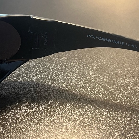 Global Vision Black Wearable Tech Glasses - Picture 7 of 8